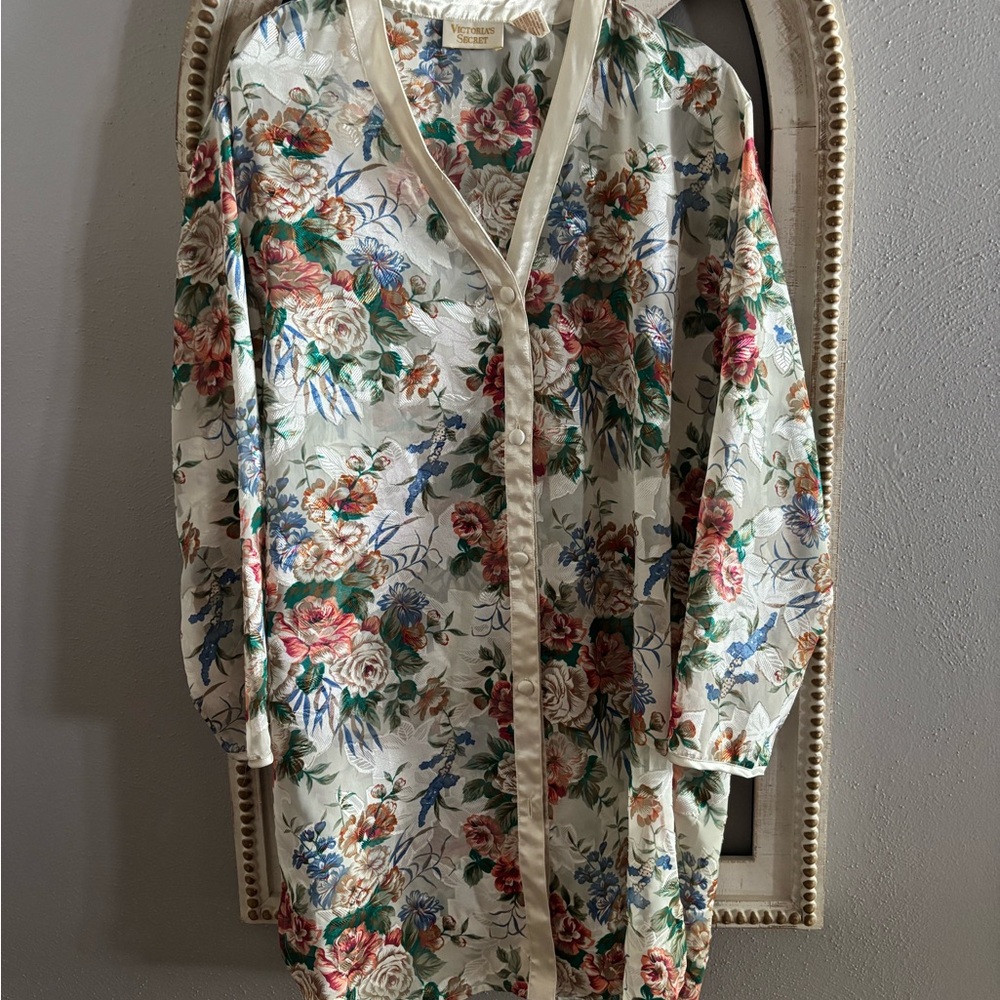 Vintage Victorias Secret nighty M/L